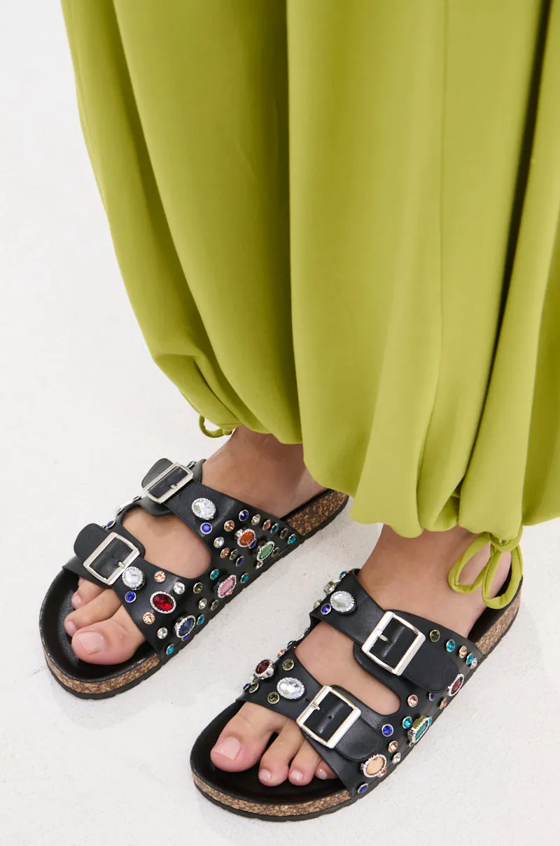 AKIRA BAYLEAVES SLIP ON BLACK SANDAL