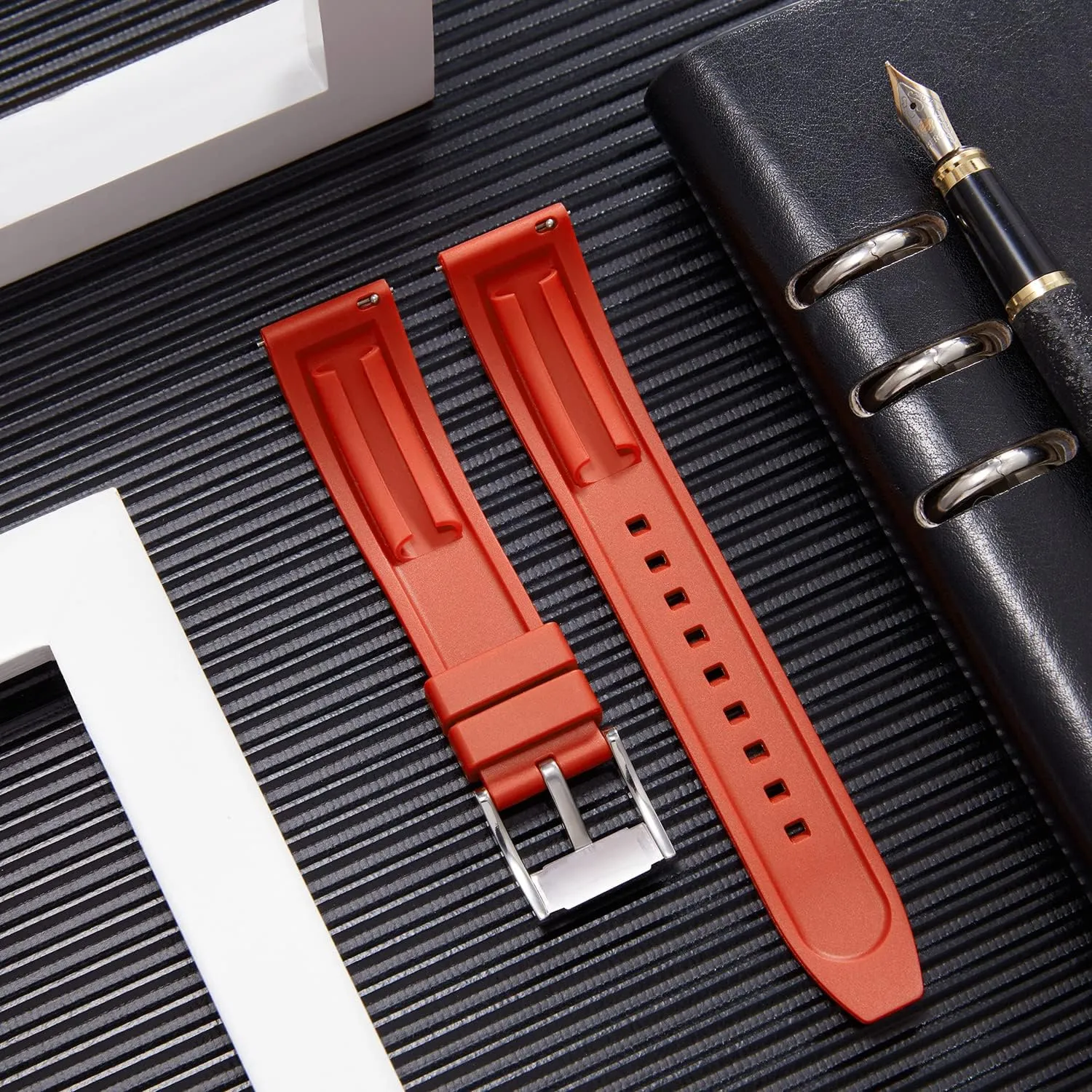 BINLUN Quick Release Silicone Watch Bands Replacement Rubber Watch Straps 18mm 19mm 20mm 21mm 22mm 24mm Smartwatches Bands for Men and Women Waterproof Sport Watchbands with 11 Colors