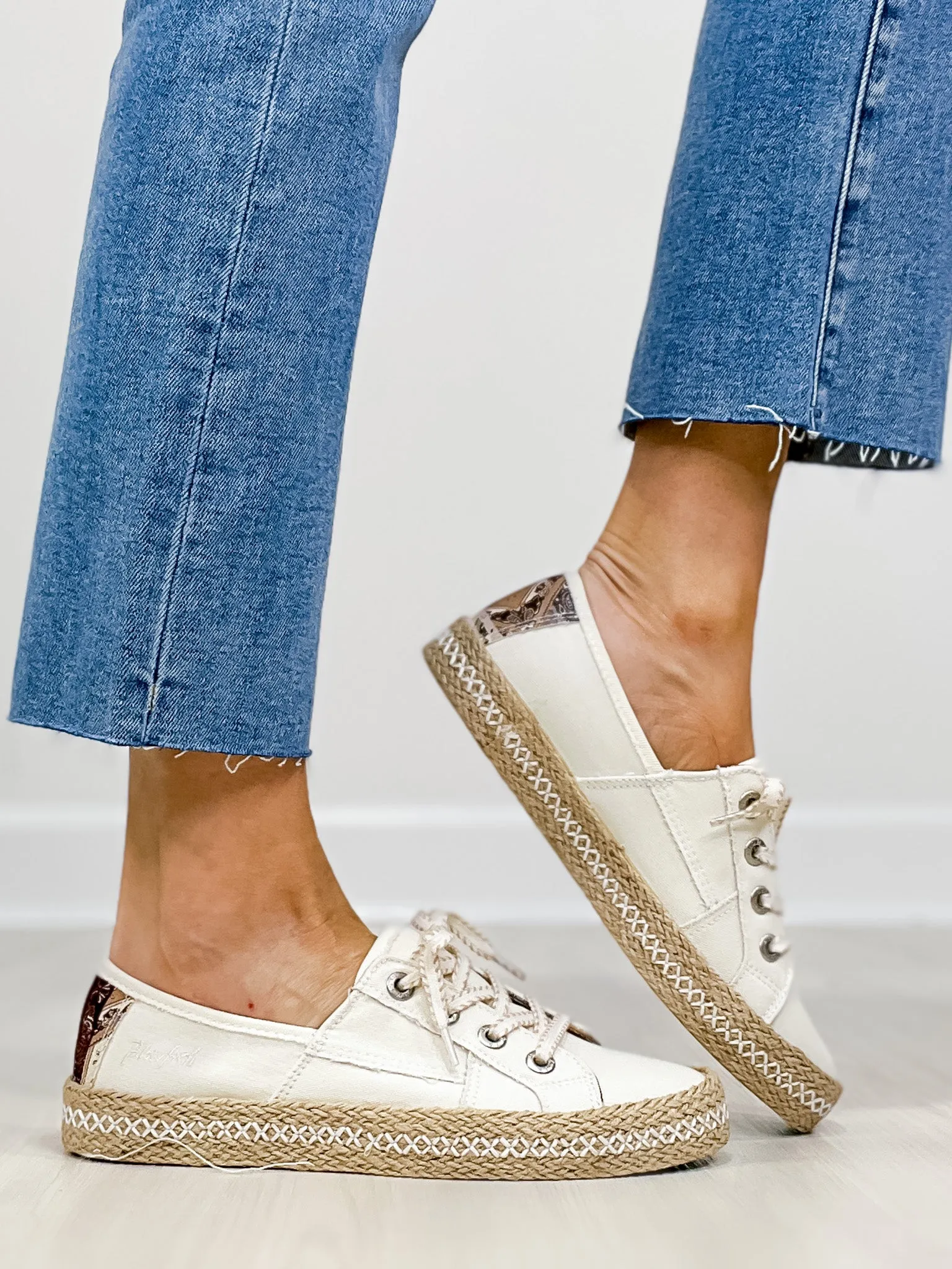 Blowfish Malibu Buenos Slip-On Tennis Shoes in Cream