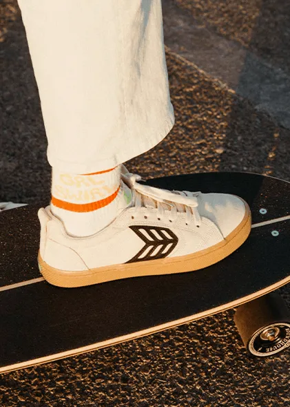 CATIBA PRO Low Gum Vintage White Suede and Canvas Black Logo Sneaker