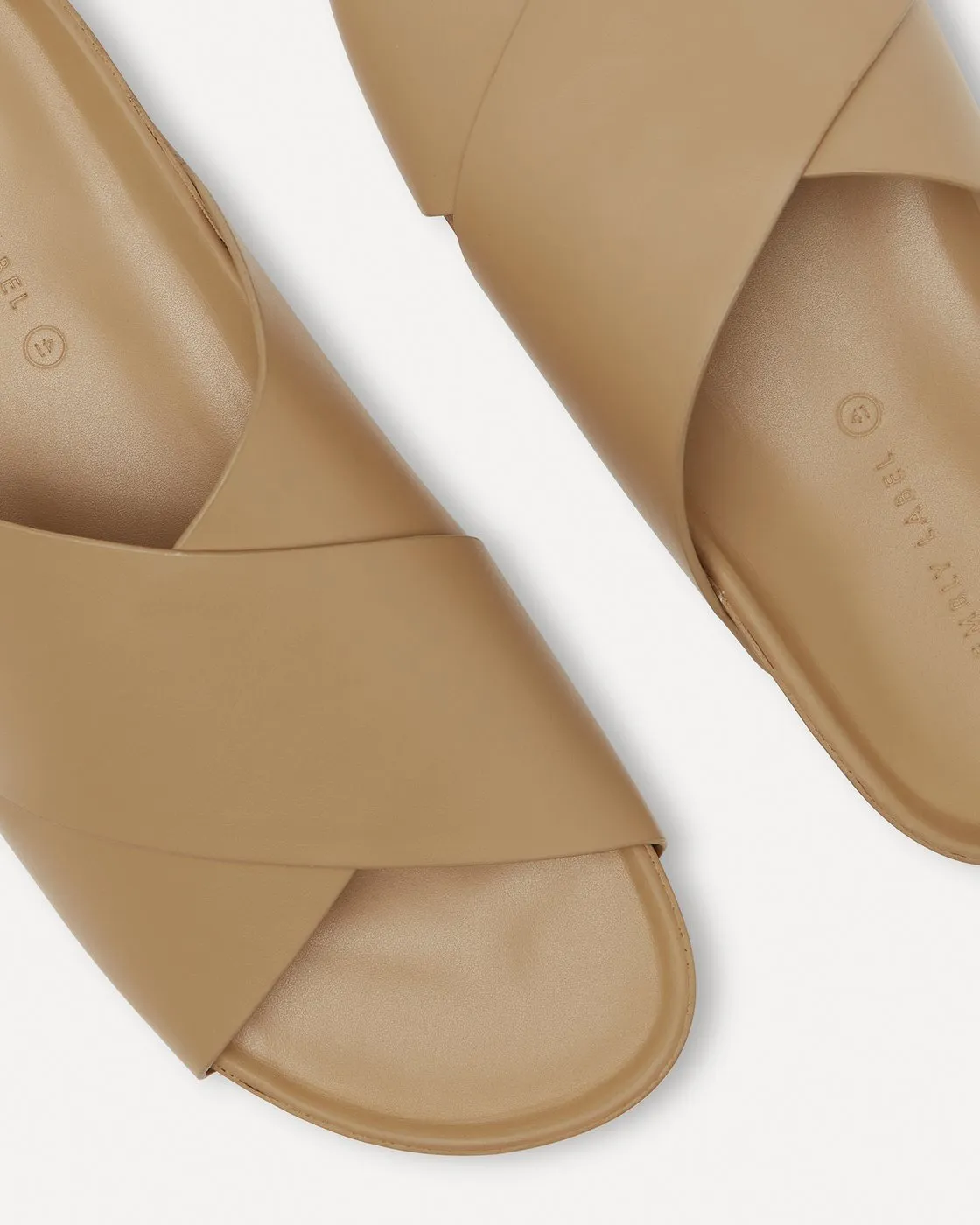 Crossover Slide - Tan