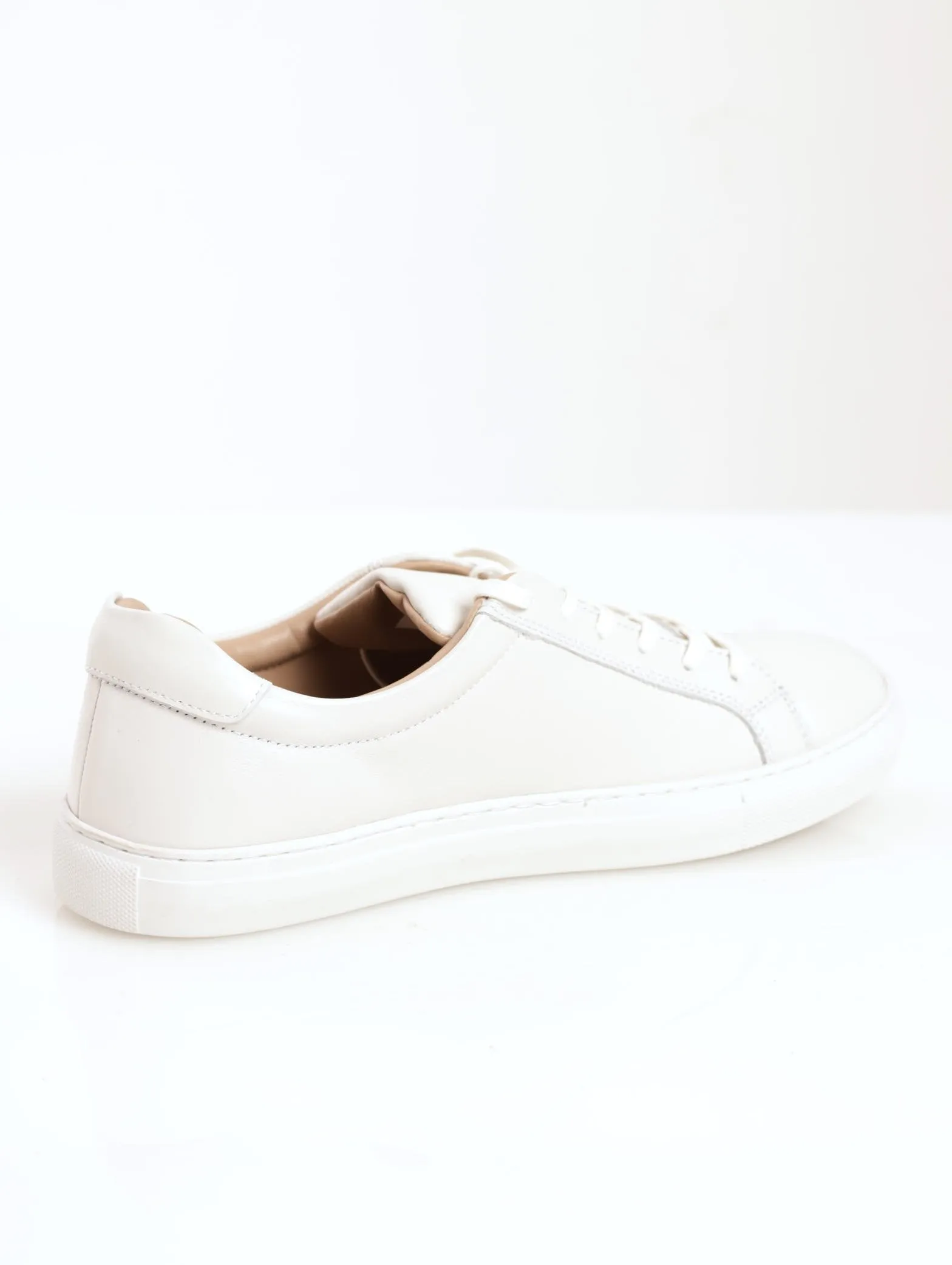 Men's Classic Tennis Sneaker - White