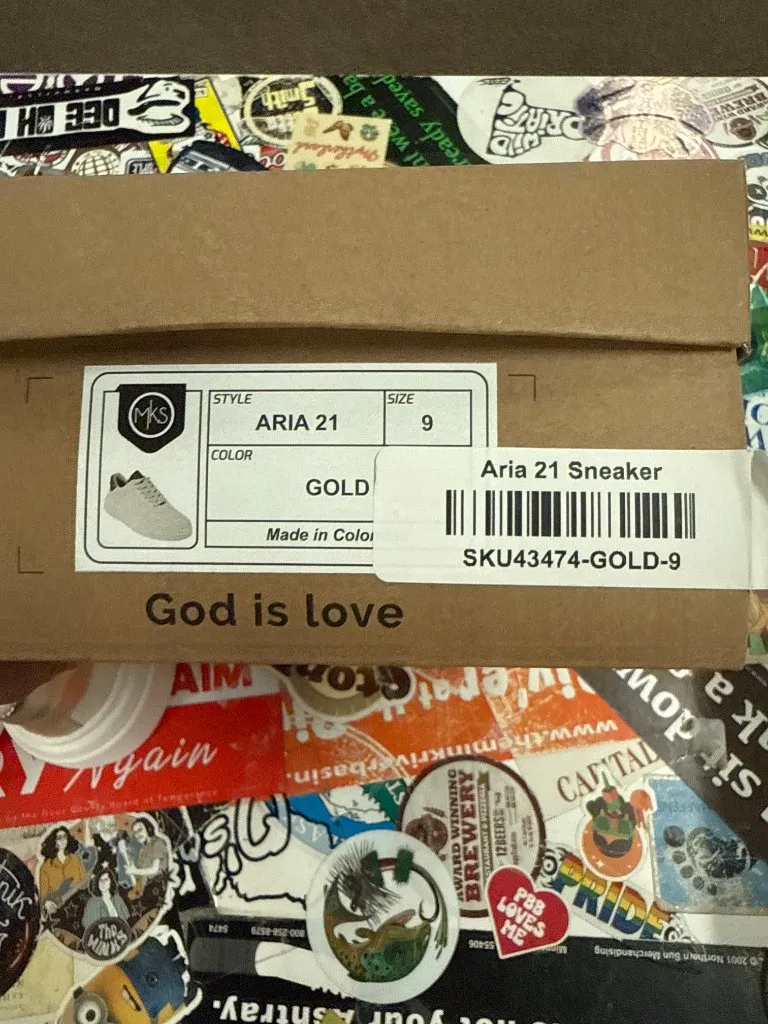 NIB MAKERS ARIA 21 SNEAKER (org$77)