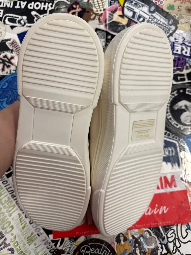 NIB MAKERS ARIA 21 SNEAKER (org$77)