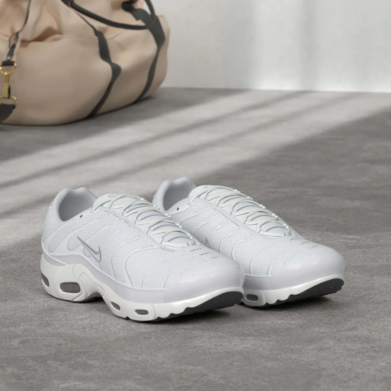 Nike Air Max Plus SE TN1 Tuned Men's Sneaker