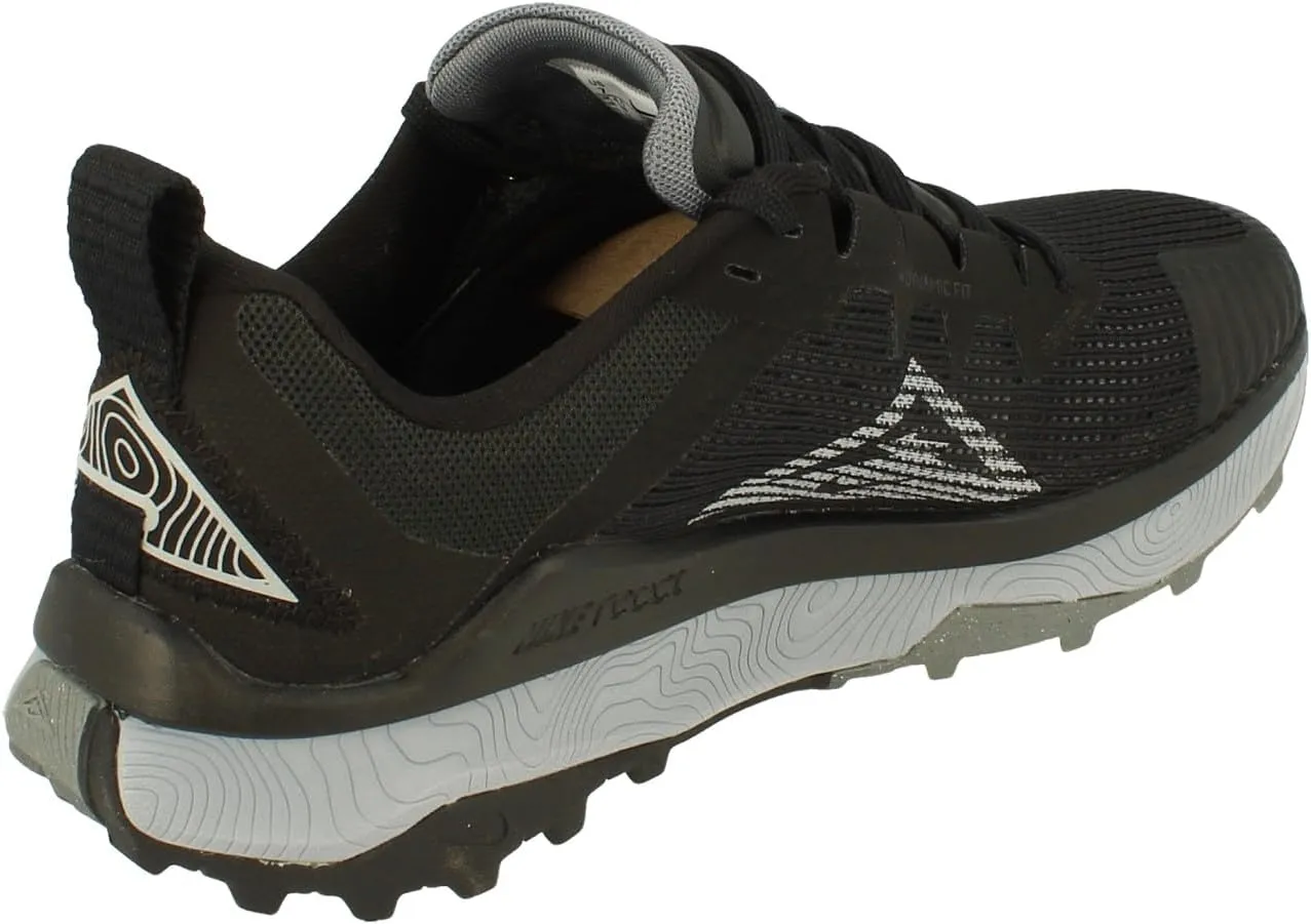 NIKE Women's Sneaker