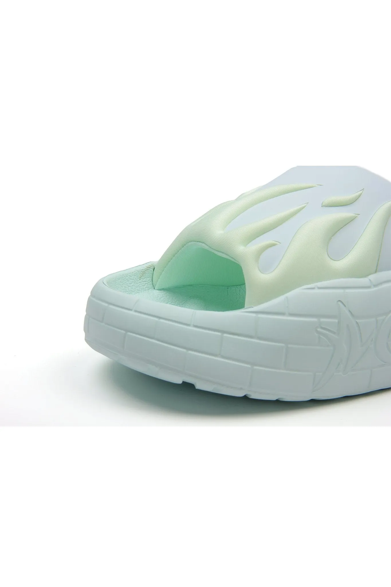 NYU SLIDE CELESTIAL GREEN