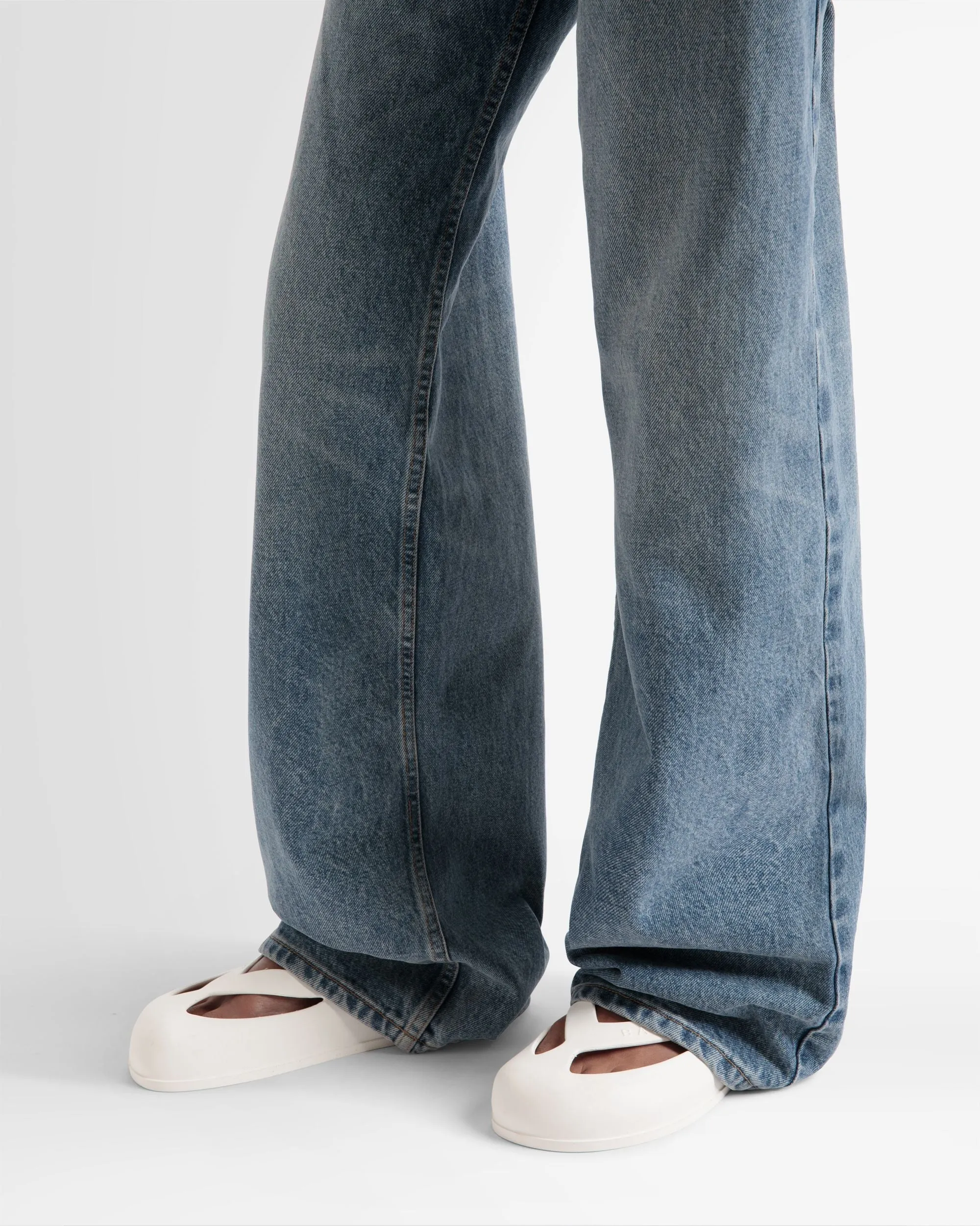 Oaks Slide Sandal In Rubber