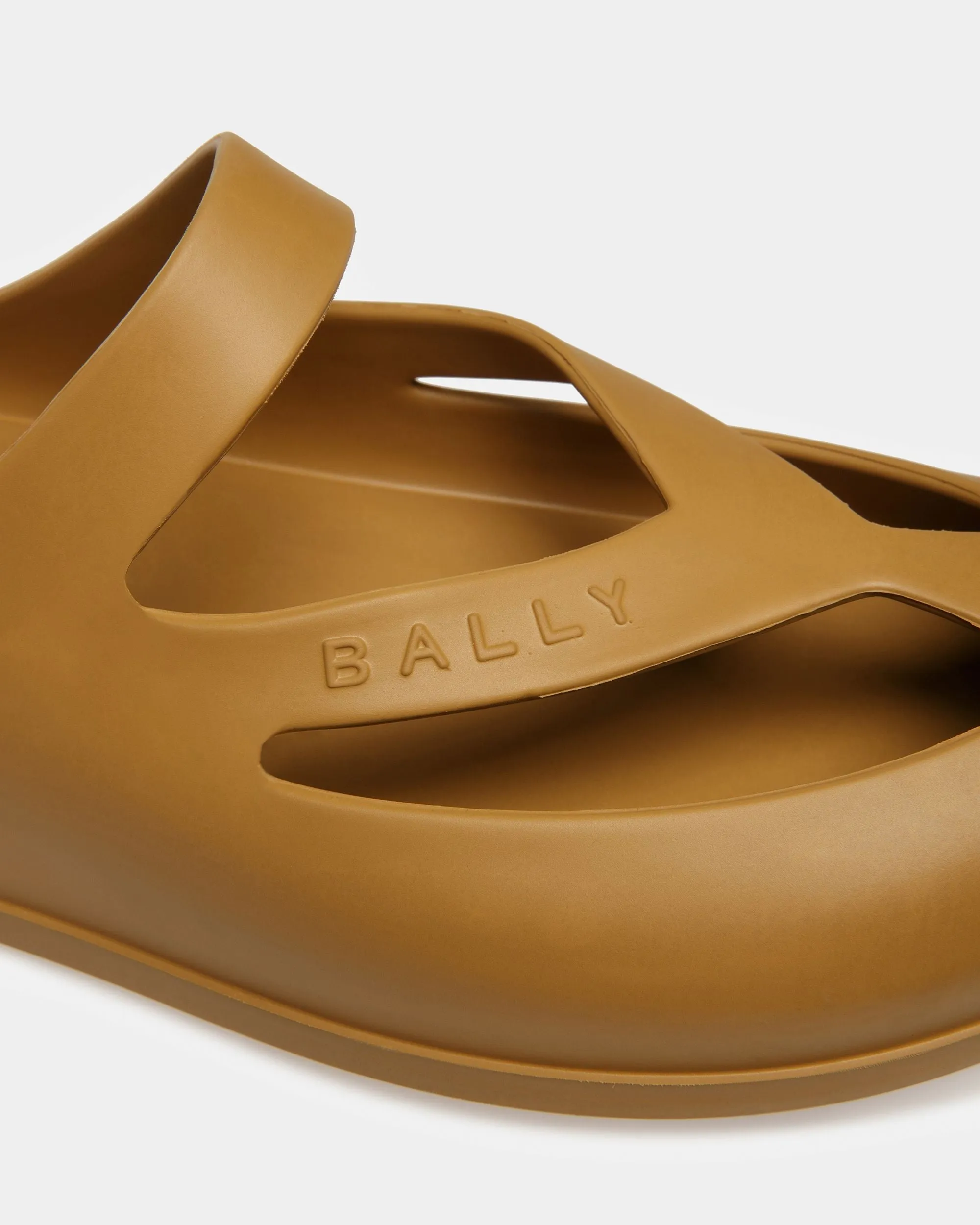 Oaks Slide Sandal In Rubber