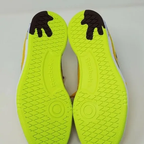 Reebok Club C 85 MU GS Minion Sneaker Tennis Youth Size 5 Yellow FX3352 New