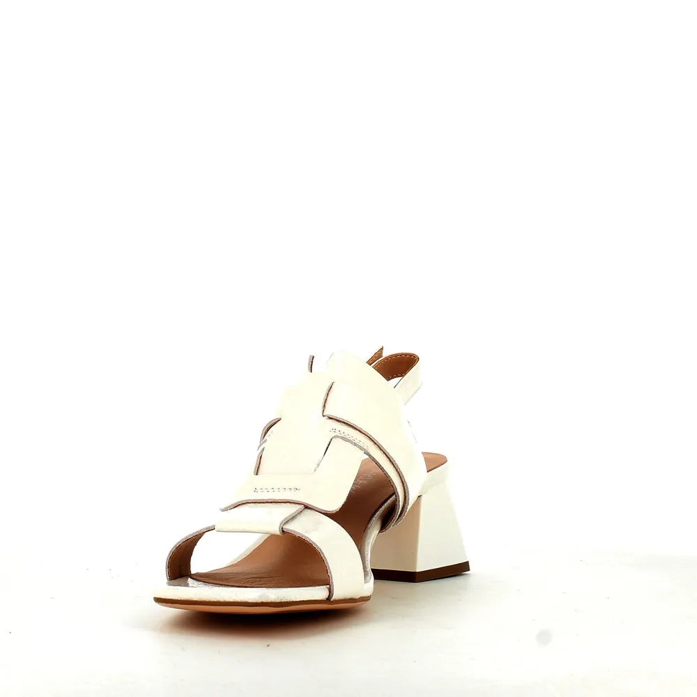 Regarde Le Ciel Amalia White Patent Mix
