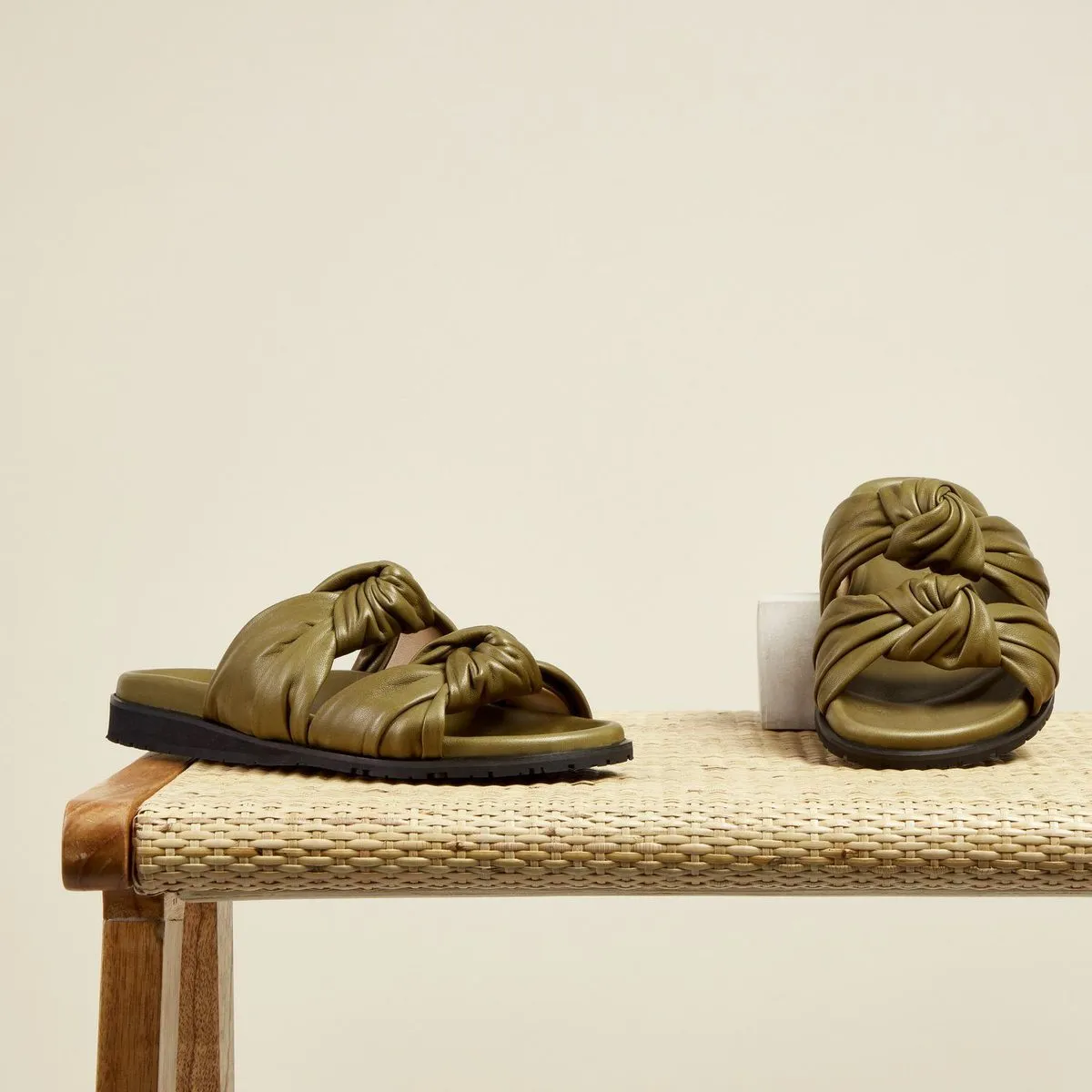 Tye Slide, Olive
