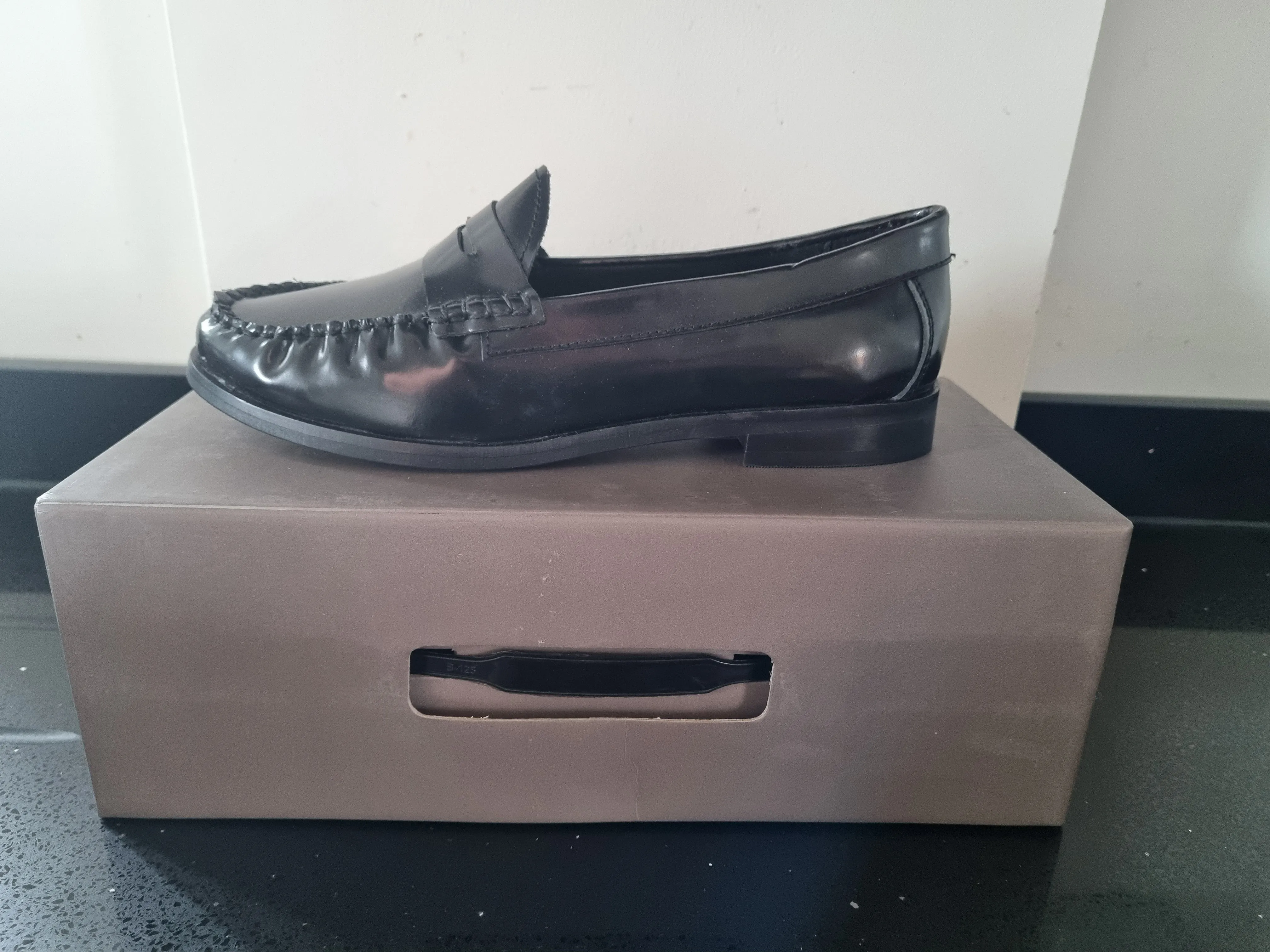 Womens - Cipriata Hi-Shine Black Saddle Loafer (L075A)