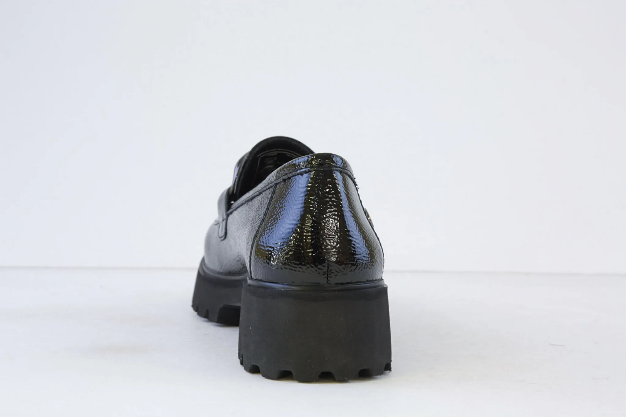XTI - 143205 CHUNKY LOAFER - BLACK PATENT