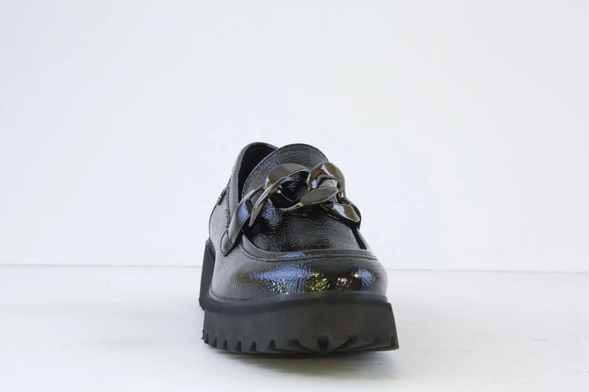 XTI - 143205 CHUNKY LOAFER - BLACK PATENT